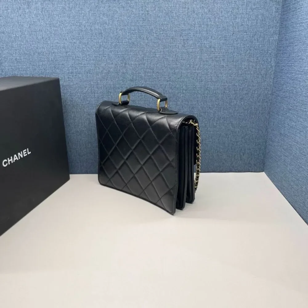 Chanel Women Pre-Loved Bag Very Good Condition